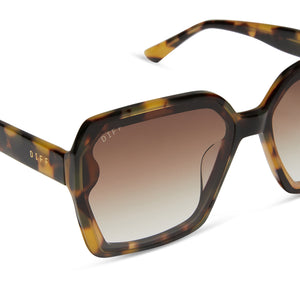 diff eyewear featuring the presley square sunglasses with a brown kombu frame and brown gradient lenses detailed view