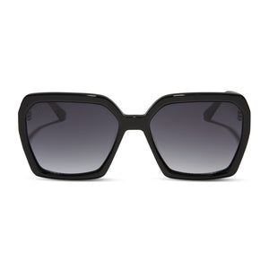 diff eyewear sloane square sunglasses with a black frame and grey gradient lenses front view