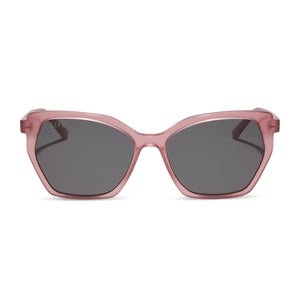 diff eyewear featuring the vera square sunglasses with a guava pink frame and grey lenses front view