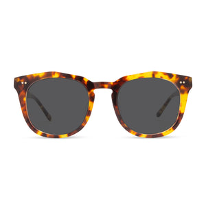 diff eyewear weston round sunglasses with a amber tortoise frame and grey lenses front view
