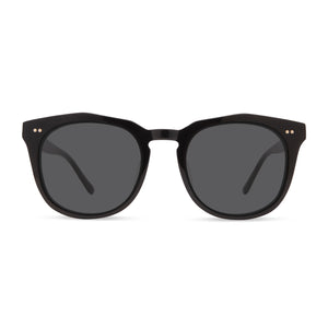 diff eyewear weston round sunglasses with a black frame and grey lenses front view