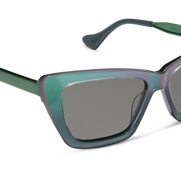 elphaba emerald - enchanting emerald to black + shadowy grey sunglasses 4