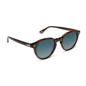 diff eyewear yellowstone beth sunglasses sequoia & blue green gradient angled view