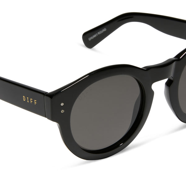 madison mealy - nora + black + grey + polarized sunglasses 4