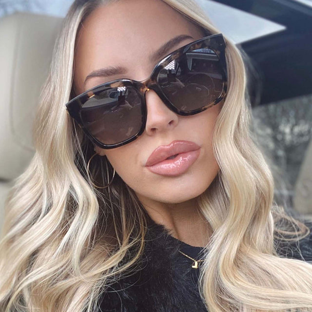 customer content - female blonde wearing diff eyewear bella square sunglasses with espresso tortoise frame and grey gradient polarized lenses
