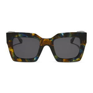 diff eyewear dani square oversized sunglasses with a glacial tortoise frame and grey lenses front view