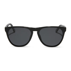 diff eyewear darren sunglasses with a black frame and solid grey polarized lens front view