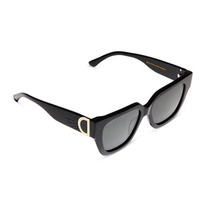 diff eyewear remi square sunglasses with a black acetate frame and grey lenses detailed view