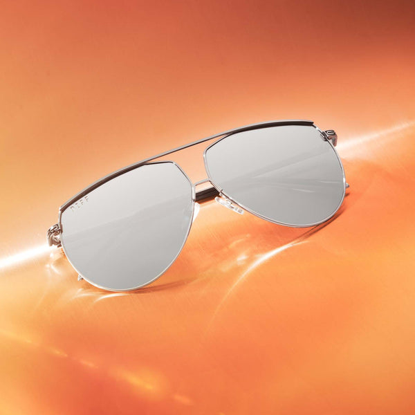the mandalorian™ - razor crest™ grey + silver mirror sunglasses 6